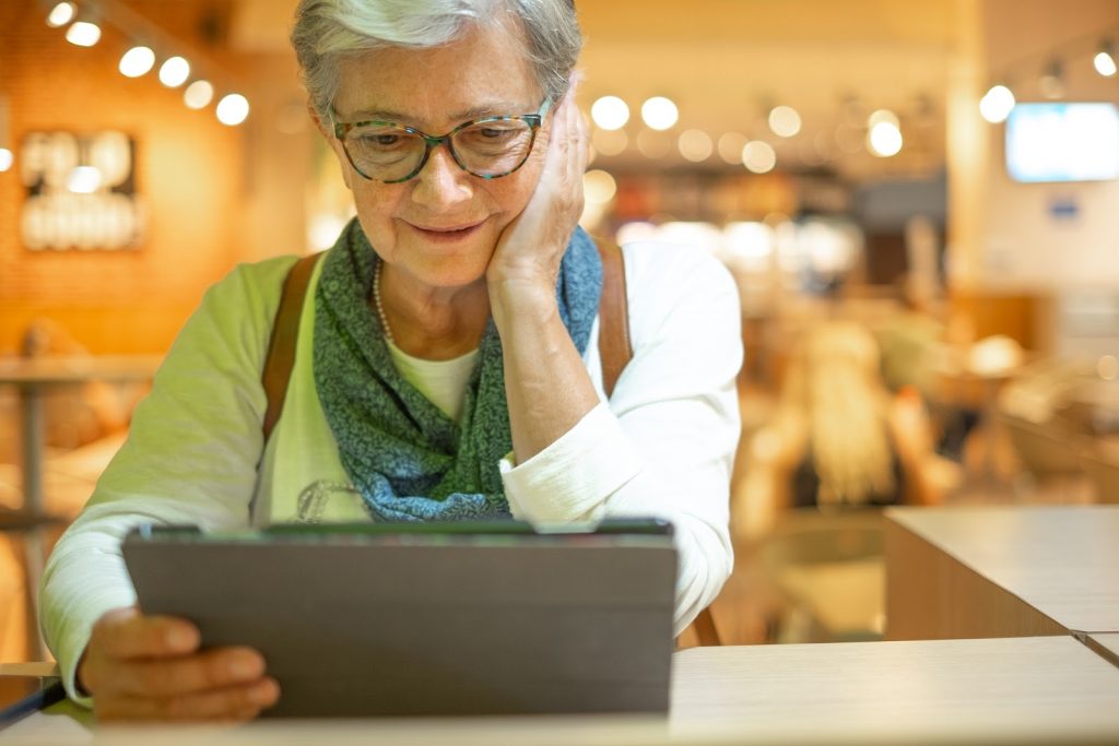 How to collect subscriber emails